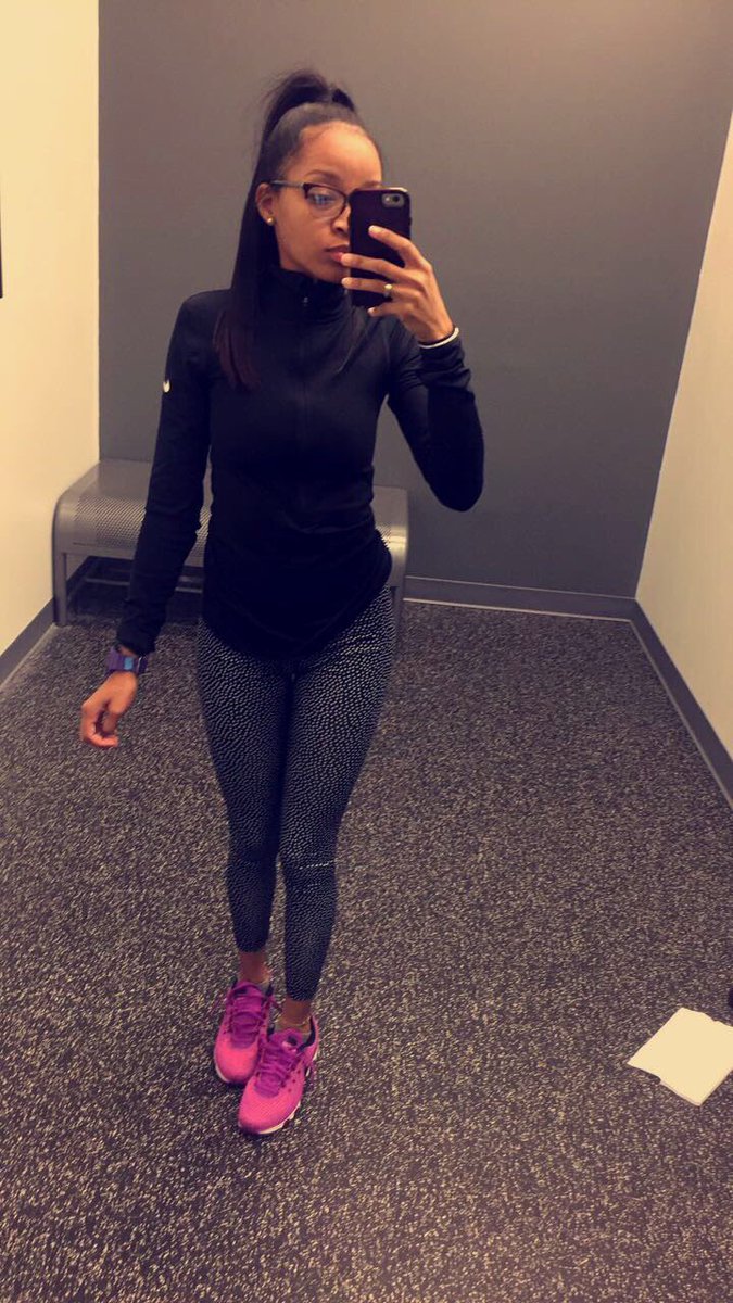 DemiNaomi_'s tweet photo. #SkinnyAsHellChallenge https://t.co/t5FGt71UBe
