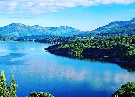 hellomkcom's tweet photo. Beauty is in the eye of the beholder. 
What do you see? 
Loch Lomond in Scotland. -
#trave… https://t.co/vDdZ6hTXjg https://t.co/Igz67eMVbx