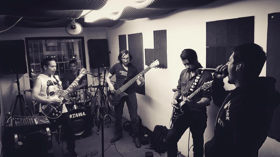 Los capitalinos <a href="/Implosion_Brain/">Implosion Brain</a> hicieron parte de #ExpresoRadiónica de <a href="/radionica/">Mila Mila</a>. Detalles acá: rockaxis.com.co/colombia/noved…