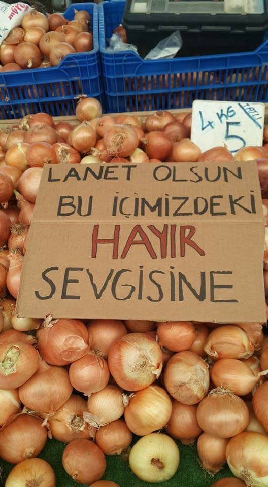 DirenPika's tweet photo. İzmir Seferihisar Pazar'ından #Hayır aforizmaları-3: Lanet olsun içimizdeki bu hayır sevgisine https://t.co/R7Ol2kiQau