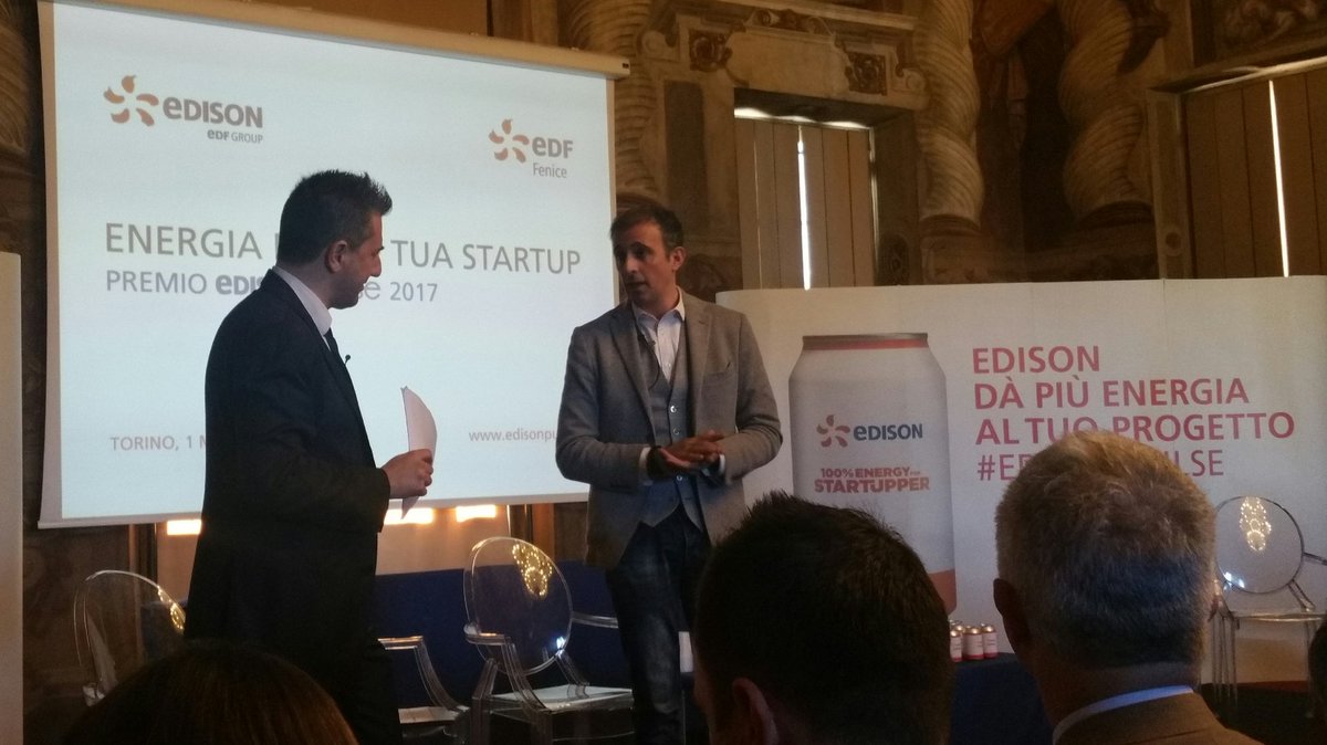 TomorrowData's tweet photo. Superlativo @DavidAvinoIT e #Argotec: aerospazio, innovazione e passione. #EdisonPulse #tomorrowdata #iottly #2i3T #startupitalia https://t.co/oGkhBcuYLb