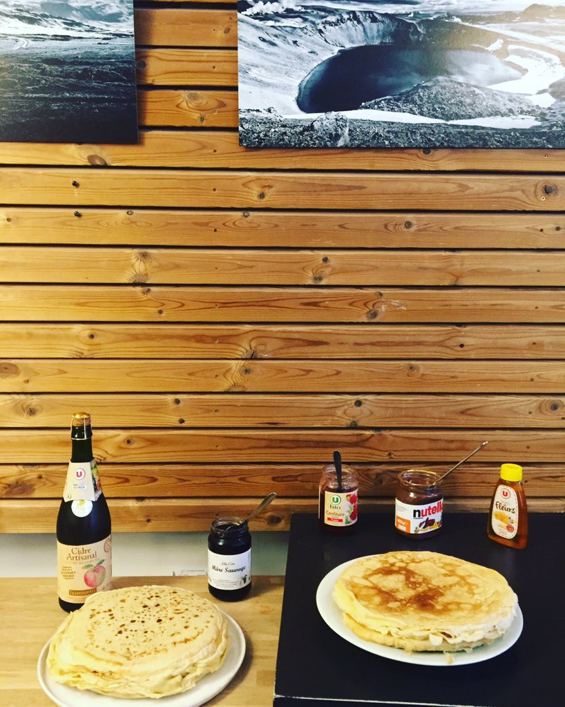 my_cowork's tweet photo. Notre #goûter d'hier @mycowork :) https://t.co/fUdMDyP6ma #coworking #coworkingcafe #salledereunion #bureaux #cafewifi #coworkingspace https://t.co/8bNcUxQIYx