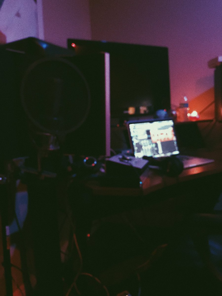 kalin white tweet media