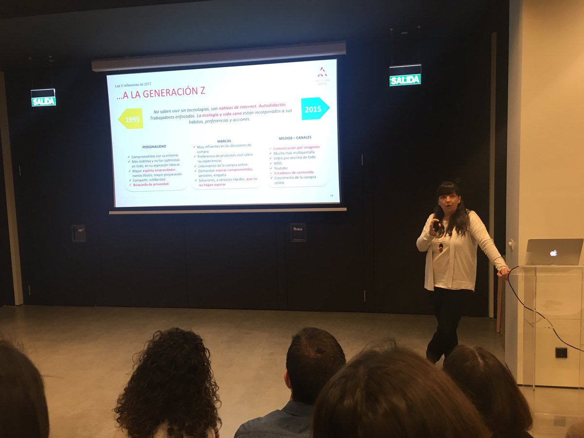Arena_es's tweet photo. Jóvenes tecnológicos, saturados de información y con ganas de saberlo todo y cuestionar. Así son los #millennials #ArenaTechAndTrends https://t.co/m1upeGAbvM