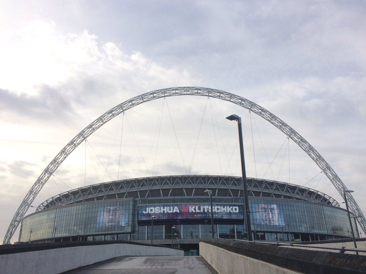 Simonprice81's tweet photo. Not a bad office for the day. #SportsLawComp @wembleystadium @uclan_law. @RyanAdamsLawyer https://t.co/lHONevDDLF