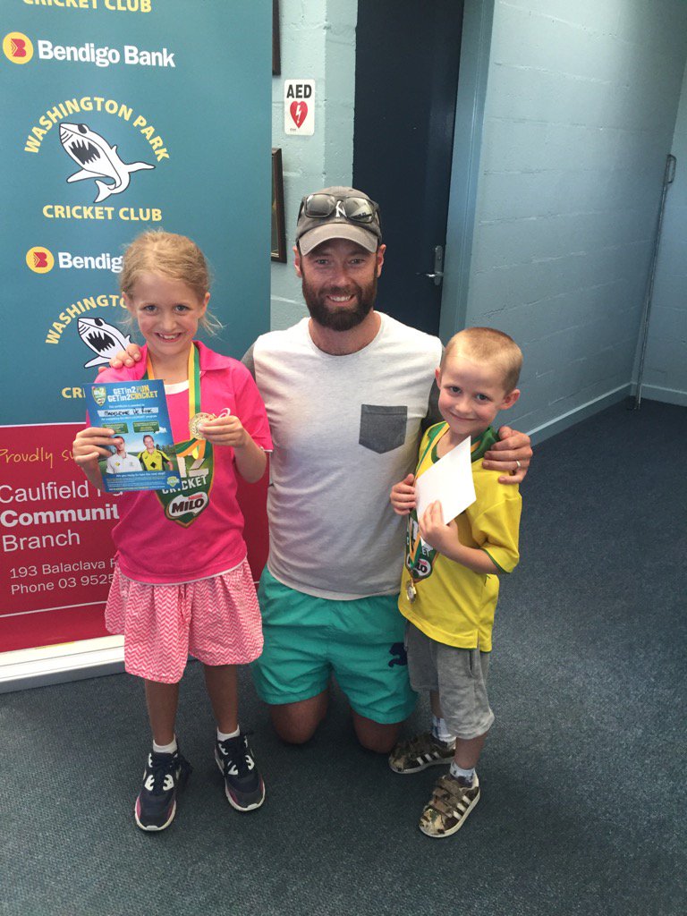 deryk_d's tweet photo. @CricketAus @cricketvictoria #Milo #In2Cricket 
Grass-Roots Cricket in good hands 
👏Washington Park CC @BobbyQuiney https://t.co/t4oBmwSxBs