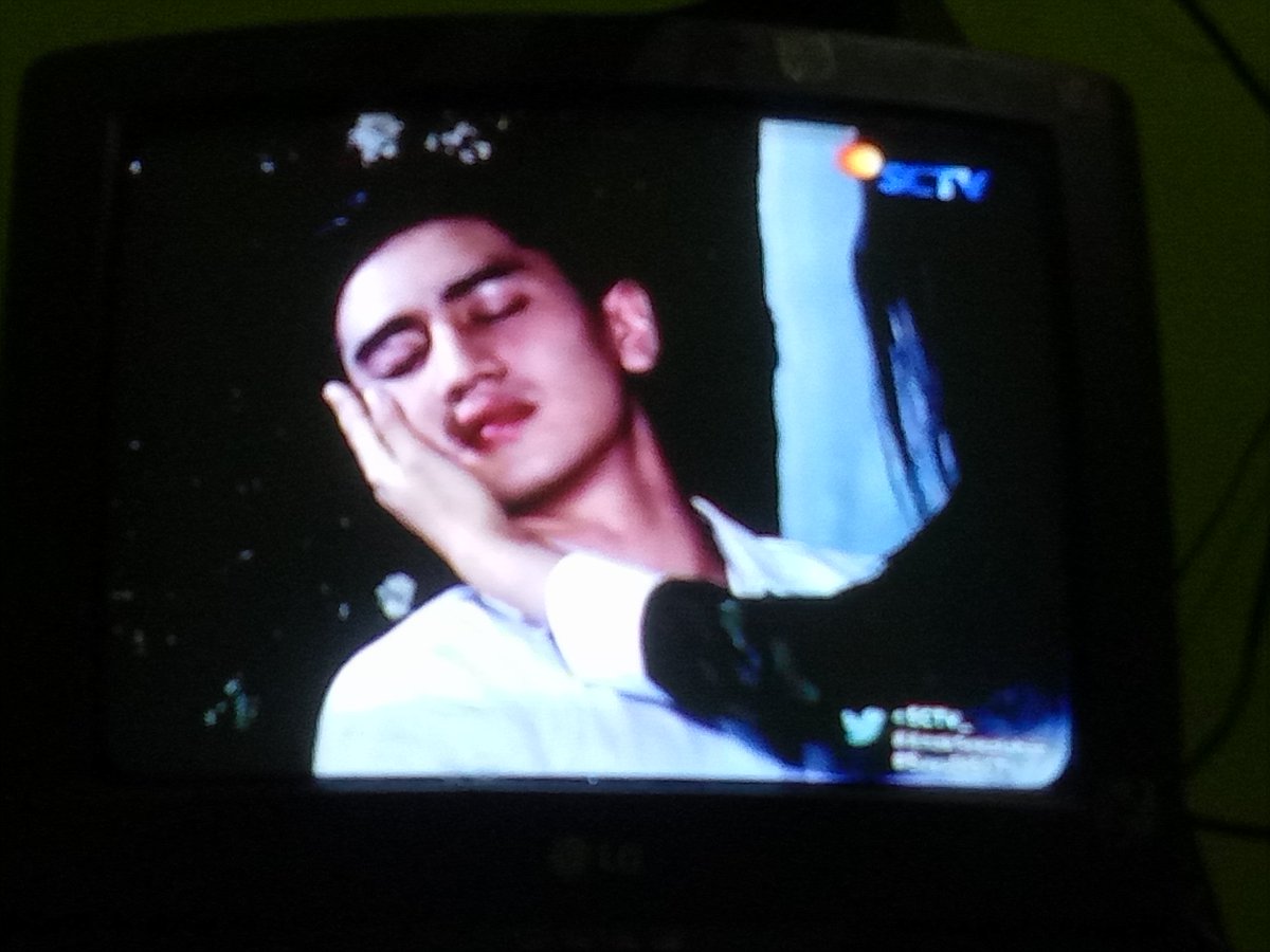 el_inaz's tweet photo. Cinta mencoba menenangkan bintang, yg sabar ya bintang.. @BramastaVerrell @15natashawilona  #AnakSekolahanEps16 https://t.co/a2P9P6zuSu