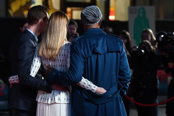 SMarie4THiddy's tweet photo. #TomHiddleston #BrieLarson &amp; #SamuelLJackson photographed by #IanGavan @ the European premiere of #KongSkullIsland in London 2.28.2017 https://t.co/baLwsz4s6H