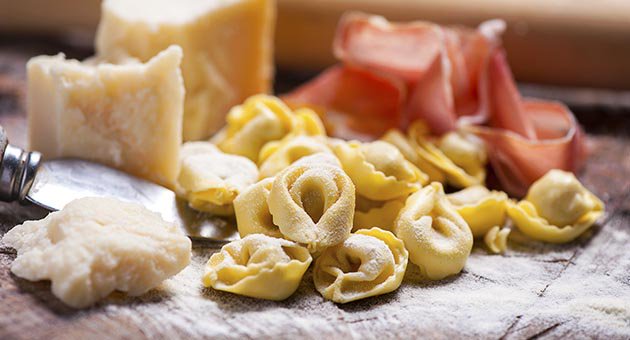 La mamma no cocina #espaguetis: la #pasta, ¿en peligro de extinción? ow.ly/4bRs300oIno #Gastronomíaitaliana