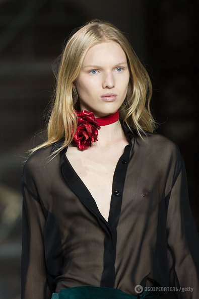 obozrevatel_ua's tweet image. Грудь напоказ: в #Париж&apos;е знаменитый #модныйДом представил эпатажную коллекцию bit.ly/2lcpA8k