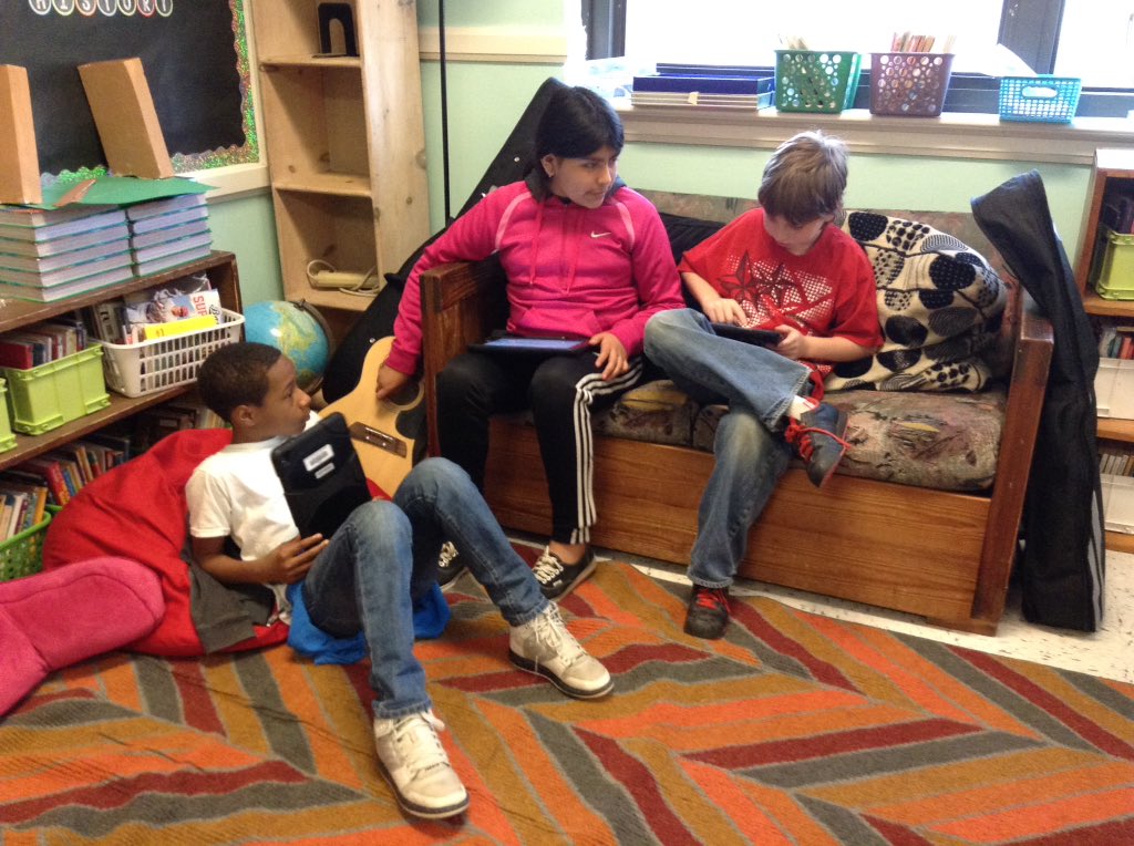 NicoleCarterRVA's tweet photo. Invention convention planning #futureinventions #futureinventors https://t.co/iJvoorKdbW