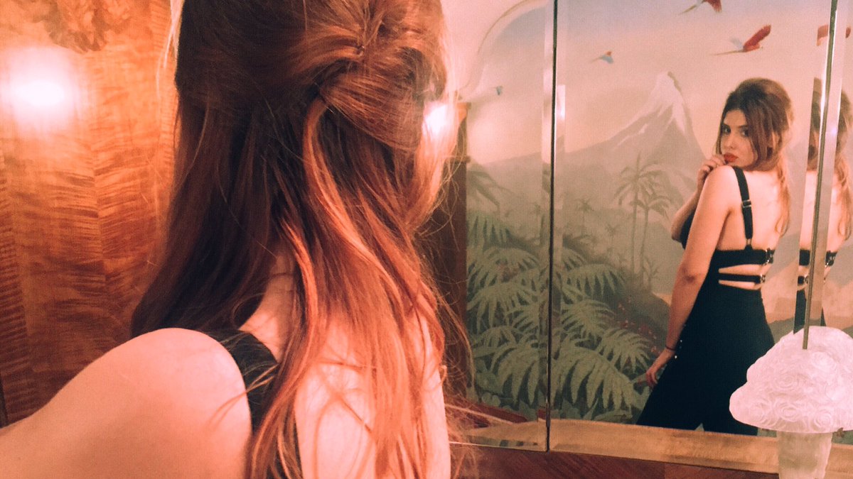 pixiecosmina's tweet image. L'illusion est le premier plaisir. 🎬 🎞 #BTS #pixiecosmina