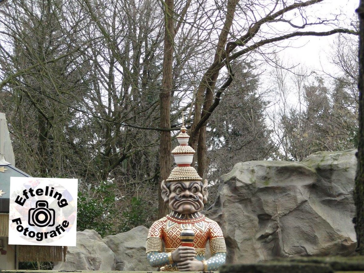 ThemePPictures's tweet photo. De wachters bijnde indische waterlelies houden je goed in de gaten. @Efteling #viewonwonder https://t.co/sQvxE4AoHV