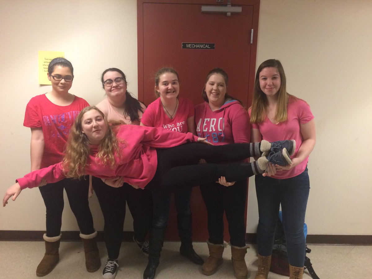 carissacodner's tweet photo. Pink day 💖#hthnice https://t.co/ULat1QLl23