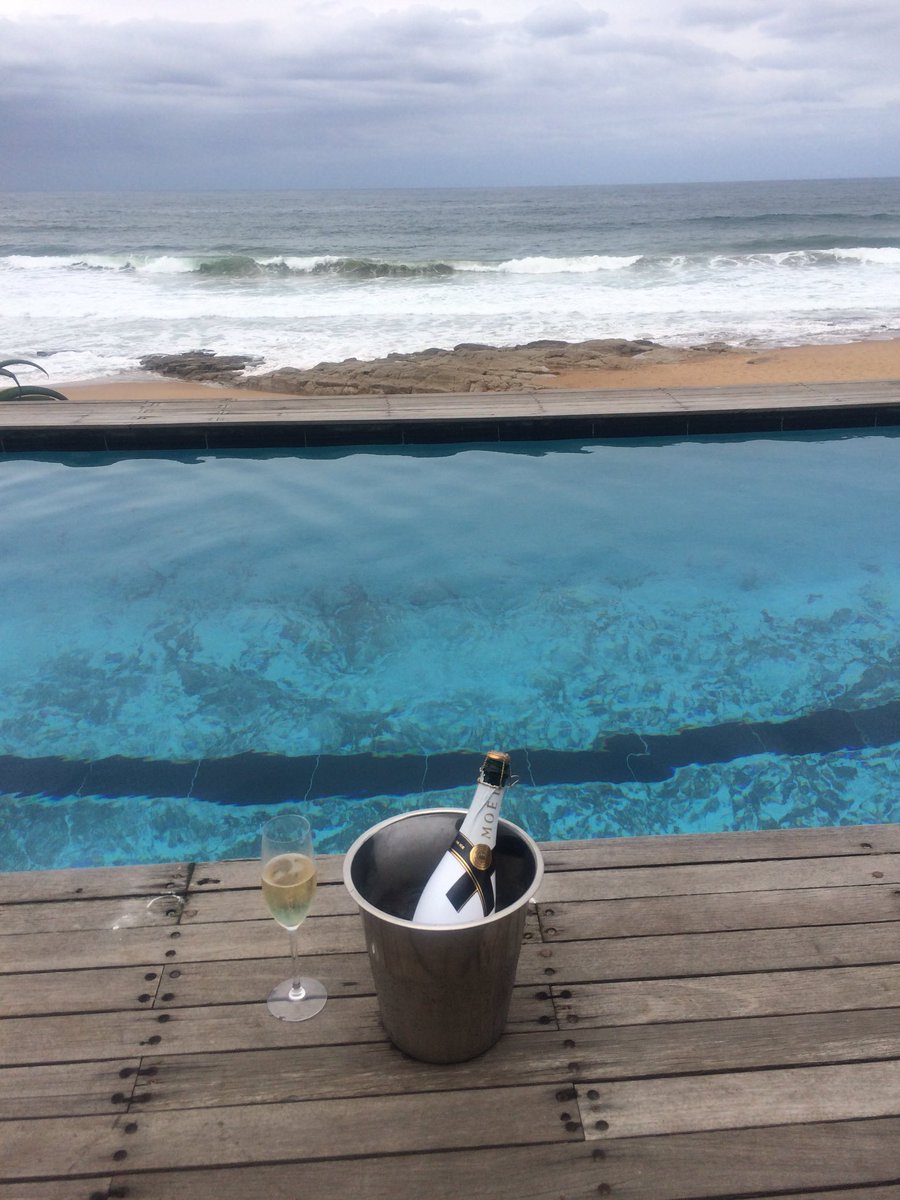 ConceptsJust's tweet photo. #SABC3StageOfMind #MoetMoments2017#JustImagineConcepts https://t.co/3JQkJa9pLc