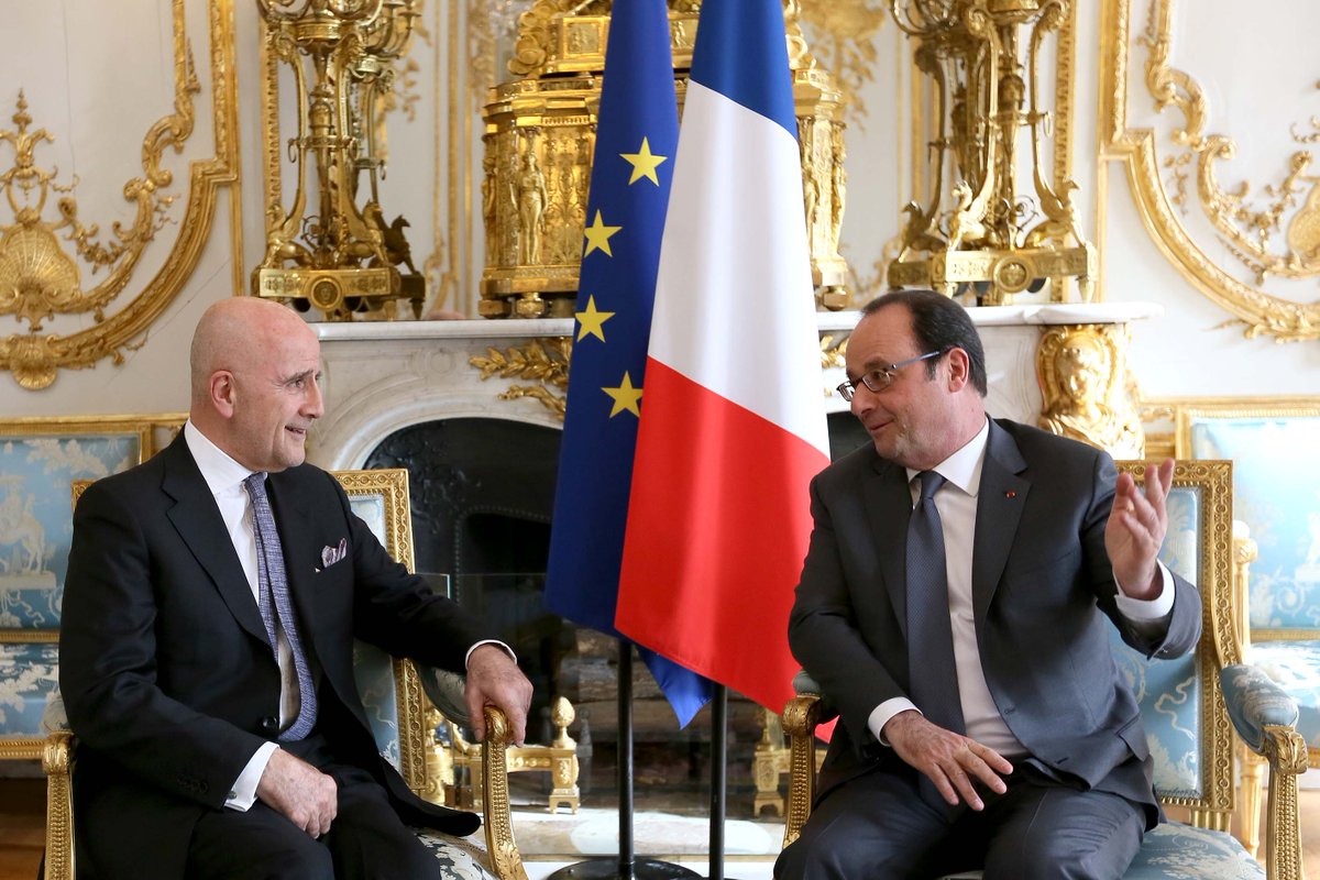 Ceremonia de presentación de cartas credenciales - Embajador del Perú en Francia, Alvaro de Soto