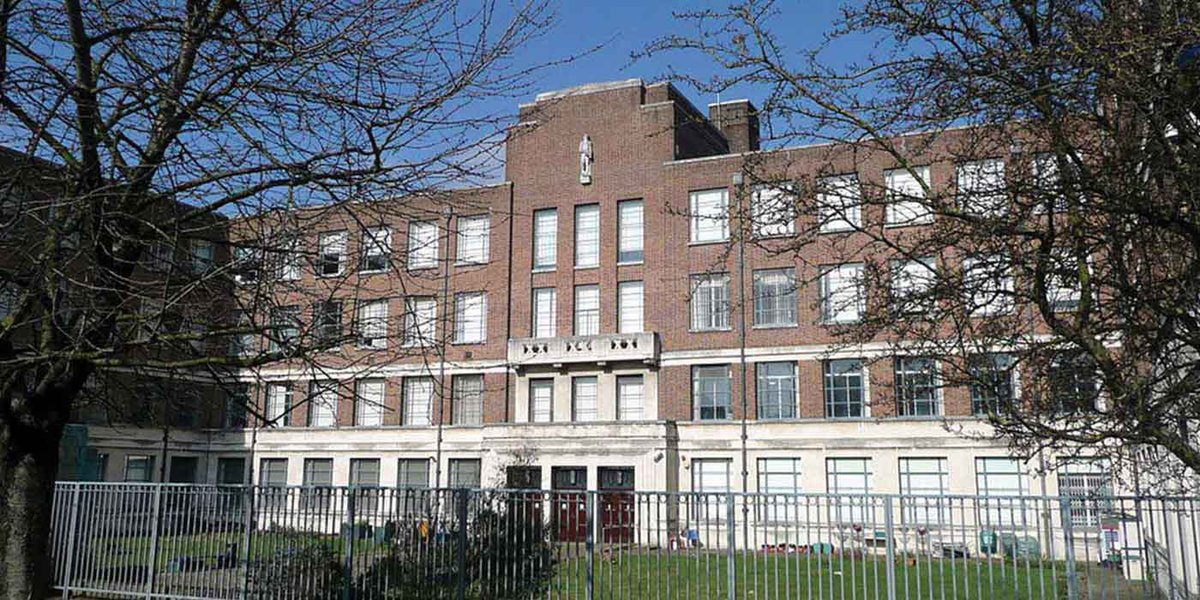 thinkgladfish's tweet image. #Infrastructure in #Reading is creating huge ripples in the #property #market find out more here hubs.ly/H05_zDH0