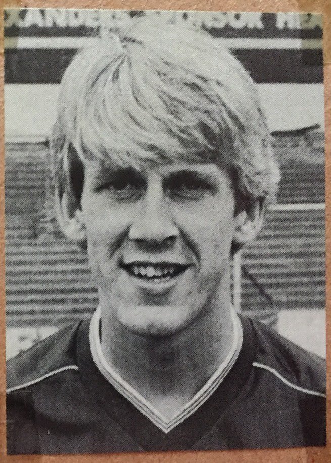 Hearts_Heritage's tweet photo. 20y ago
#GaryMackay made his final record breaking 640th competitive appearance for @JamTarts.
#Celtic 2 #Hearts 0
https://t.co/ZtzlB8aBXk https://t.co/uiFop0ri42