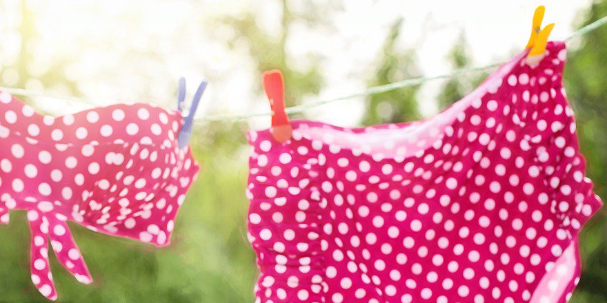 EllenPearceLOC's tweet photo. Get your bikini out ladies, it's a beautiful day here on the Costa del Sol. https://t.co/dn8tBPFWF6 https://t.co/hKqjTVSzLb