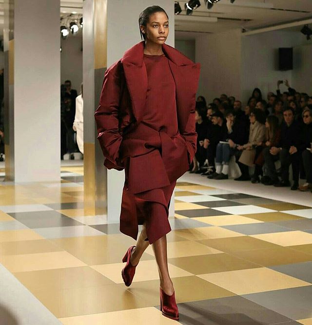 modellounge's tweet photo. Who run the world? These girls and their Instagram's keep it turning 🌎🌍🌏 #modelrevolution https://t.co/eiFSDtAzfr https://t.co/YKZd3tFuFH