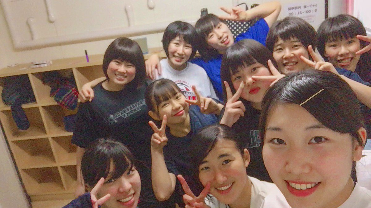 WeareYNBBC's tweet photo. 今日は久々部活〜😫
まさかの与野体って言う、、
みんな死んだね。。
お疲れ様☺️🙌🏻
明日からもがんばろ👊🏻
最&amp;高。 https://t.co/Cy6PFSR5p8