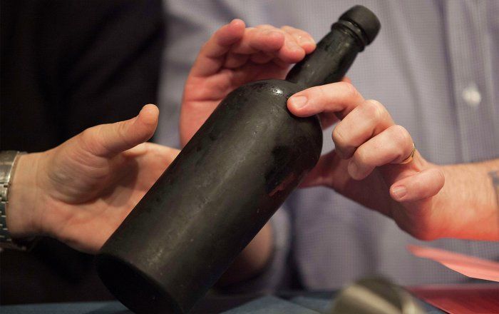 Un verre de vin âgé de 1.600 ans, ça vous tente? ln.is/fr.sputniknews… #vin #chine