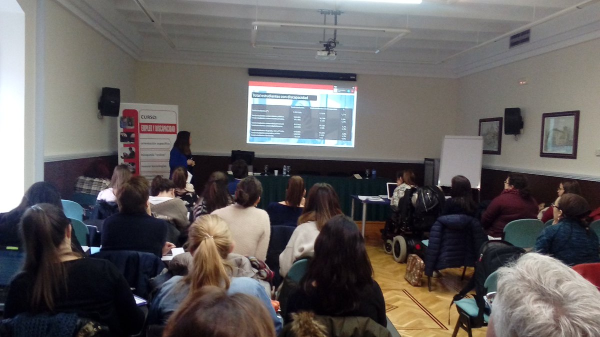 AsuntosSociales's tweet photo. Beatriz Arribas, orientadora laboral,detalla procesos de inclusión laboral de @FUniversia en #Curso sobre #Empleo y #discapacidad en @UVa_es https://t.co/jeUtv64MSd