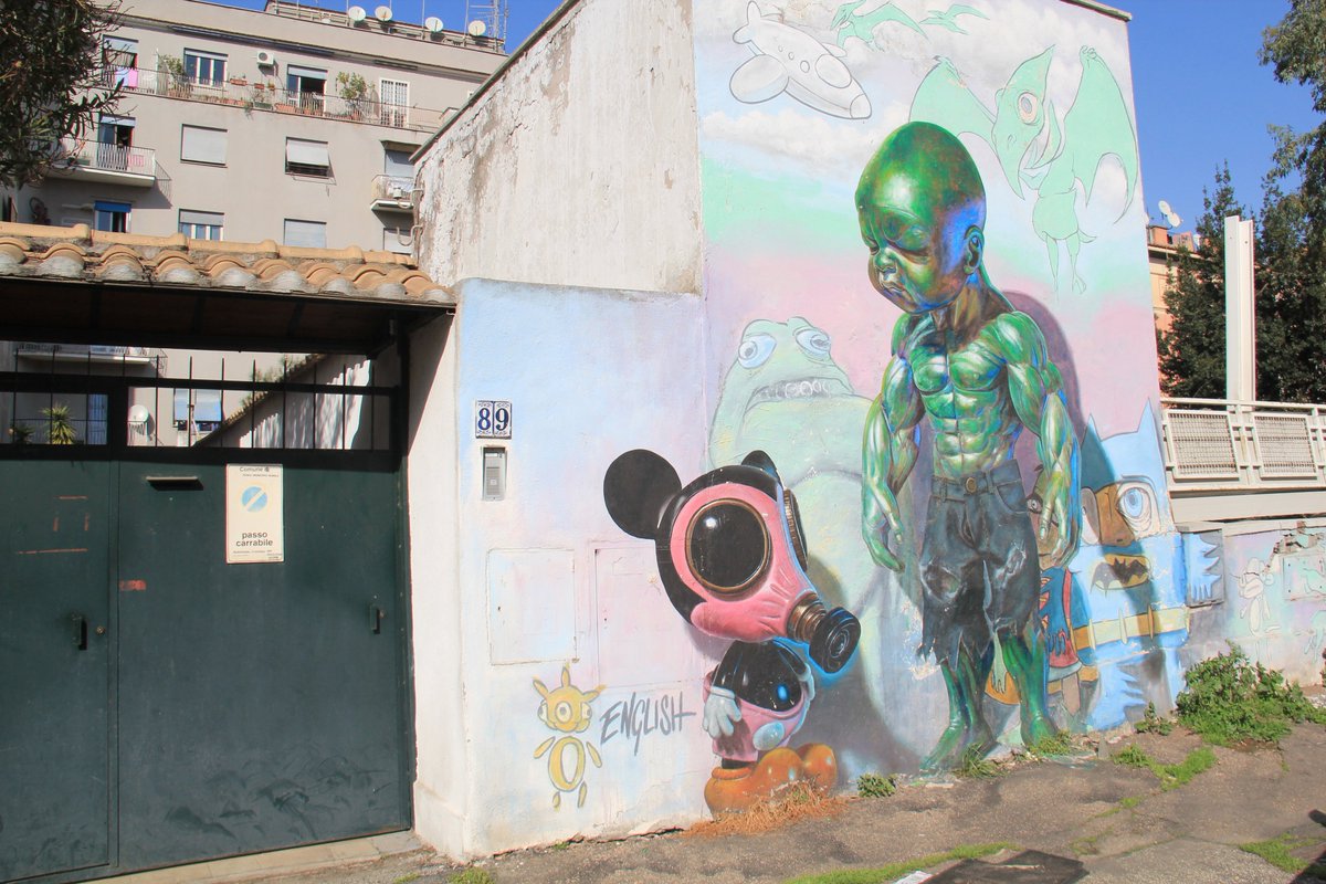 Streepart's tweet photo. #TemperTot , un des persos les plus connus de Ron English , ici à #Rome2017 , photographié la semaine dernière. #StreetArt https://t.co/gzKCfqBpv8