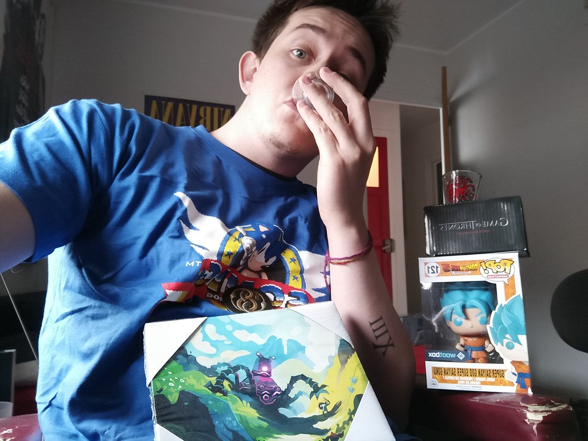 jules_lefeuvre's tweet photo. La légendaire #wootbox est arrivée !!! 
Merci @wootbox_fr ! https://t.co/lQ537XAu5D