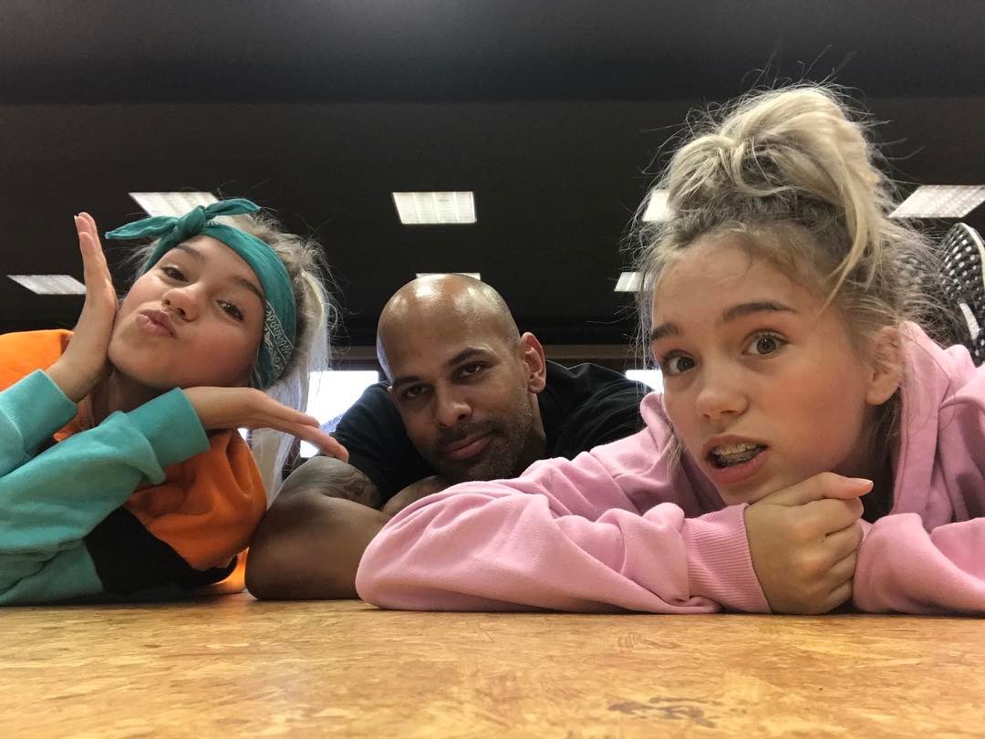 <a href="/lisaandlena/">Lisa&Lena</a> Hey😩 i wasnt ready either, i wasnt expecting to get blown away😱, by Lina's cute😳 face . "Even mickey is staring"