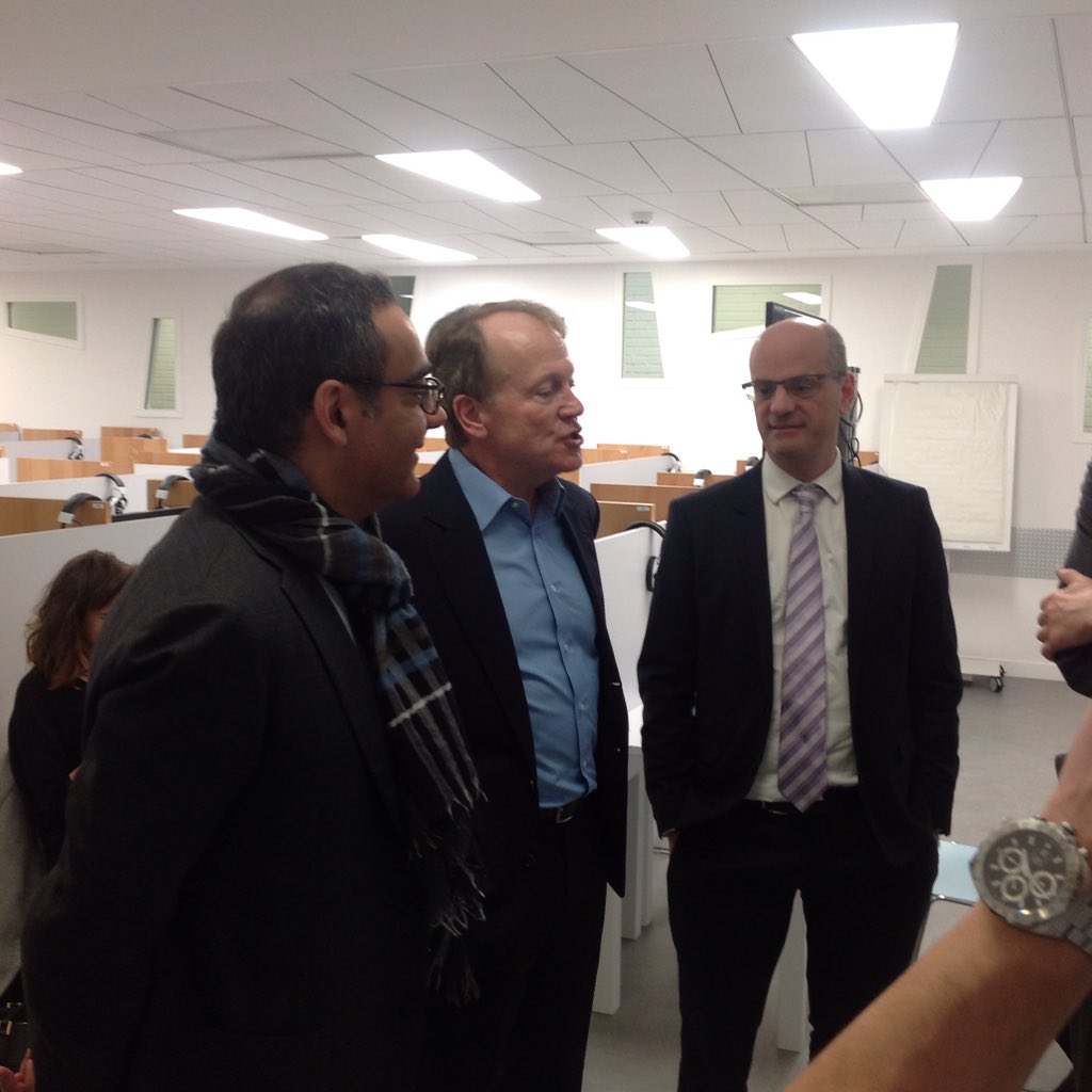 essec's tweet photo. Many thanks to #JohnChambers for coming to #essec this afternoon! @Cisco @jmblanquer https://t.co/PgpvpsFFdt