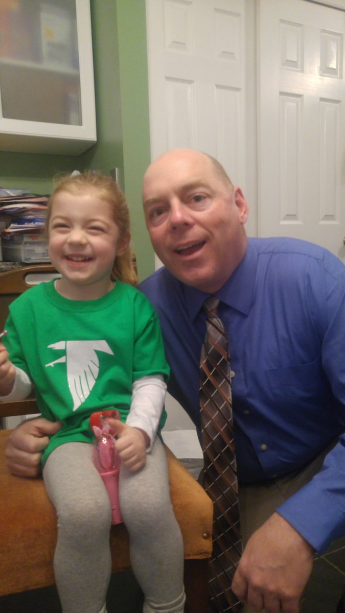 Don_Jeffries's tweet photo. Caroline is sporting her new Falcon-wear for Green Eggs & Ham day for Dr. Seuss spirit week. #NewSetOfWings #GreenAndWhite #FalconPride https://t.co/nwvnJtrhsF