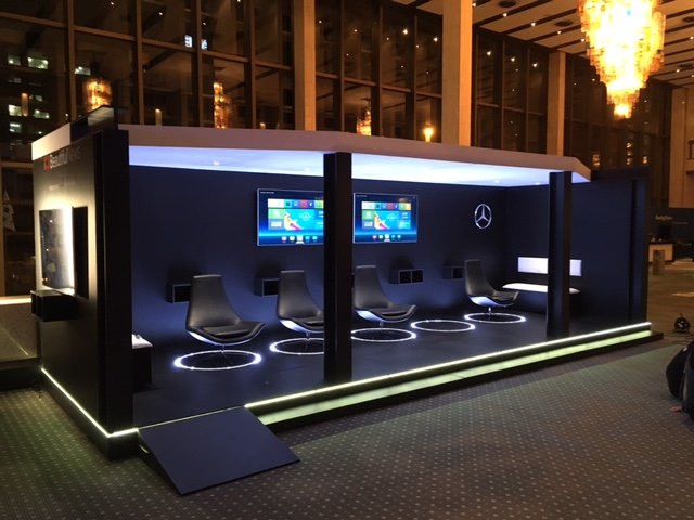 TimberSet's tweet image. Big thank you to Witch &amp;amp; Wizard for this gig. And a huge thank you to the Stage Front guys who helped me pull this off.