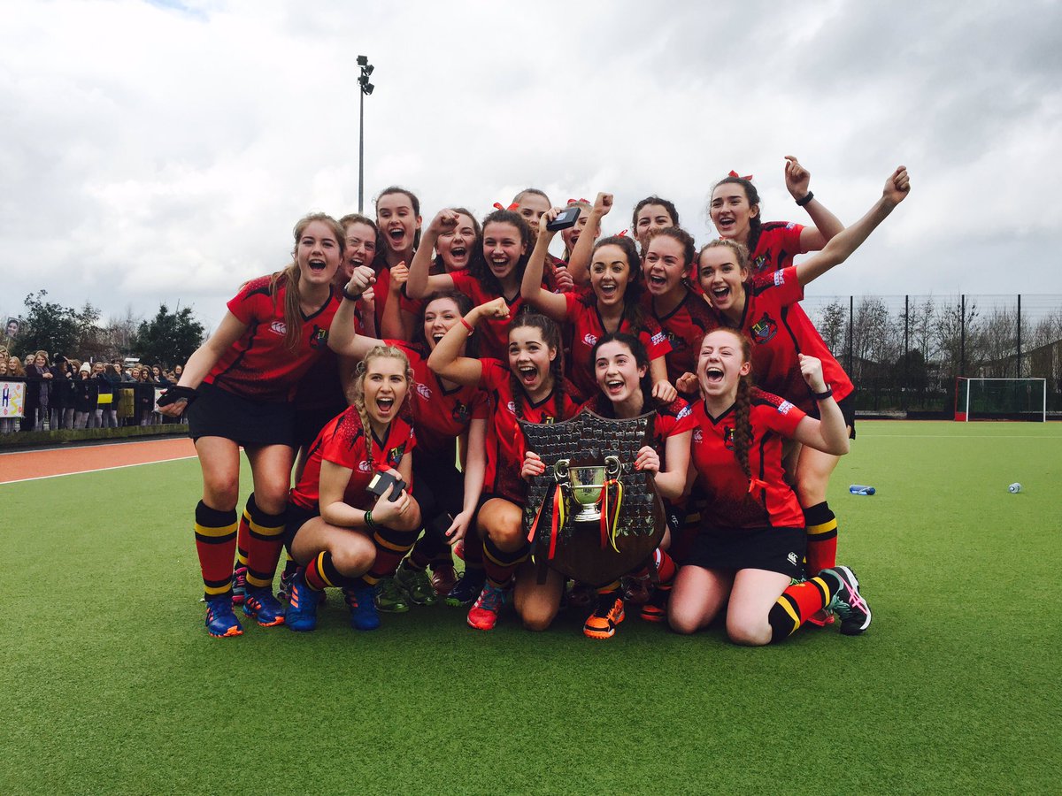 UlsterHockey's tweet photo. 2016/17 @BelTel Senior Schools Cup Champions:

Banbridge Academy https://t.co/j9ZVHgSvM2