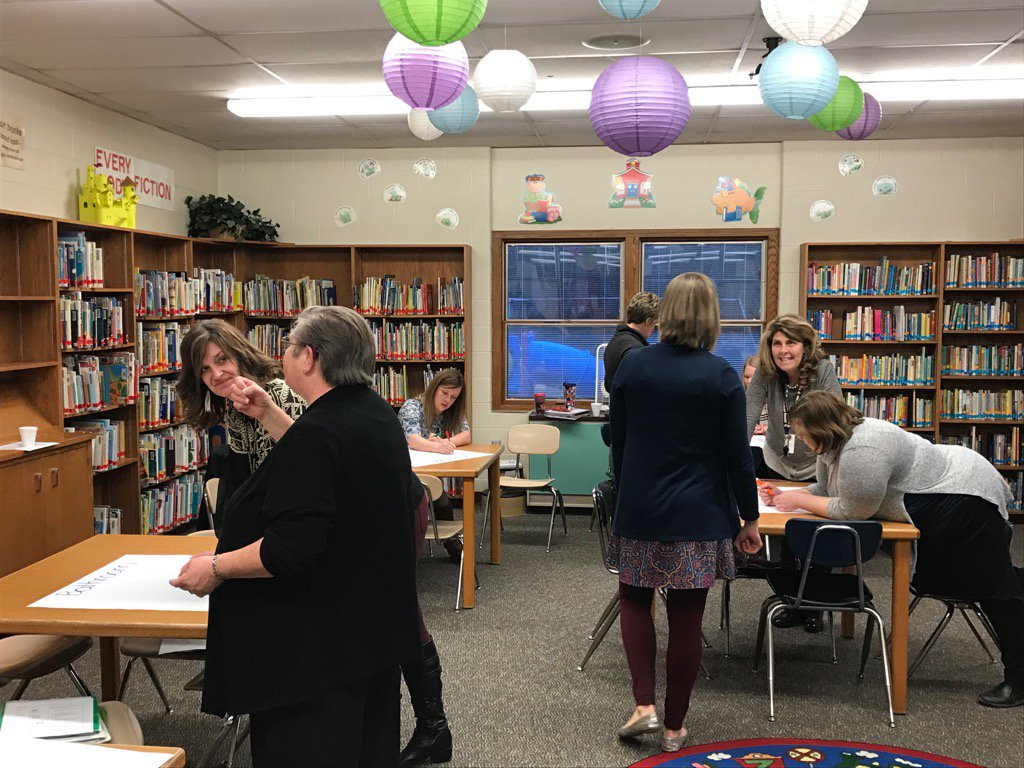 SGeukes's tweet photo. Sandyview staff developing school-wide behavior expectations #sandyviewstars https://t.co/BTsZNyT0qy