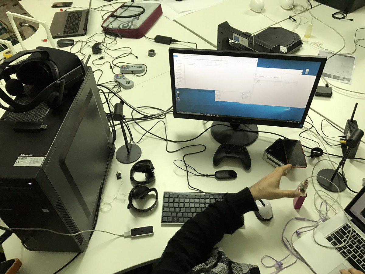 Officina_kr's tweet photo. #ricerca continua nei nostri laboratori.
Continuiamo a lavorare sui progetti in #VirtualReality e #AugmentedReality per il parco di #Cirella https://t.co/C9RJRYAJyl