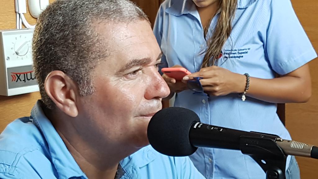teleinsular's tweet photo. Eliecer Cruz, Pdte. Del Consejo de Gobierno manifestó situación actual del sistema de carga para Galápagos y cuáles son las soluciones https://t.co/TxQUQ4Nuvo