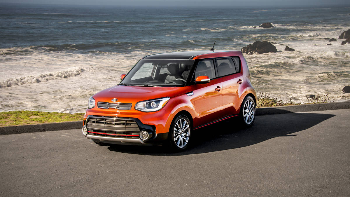 iPreCheck's tweet image. 2017 Kia Soul Turbo model has pulled the Soul into the fun half of a lineup that is getting larger by the month.

crwd.fr/2m47vbS