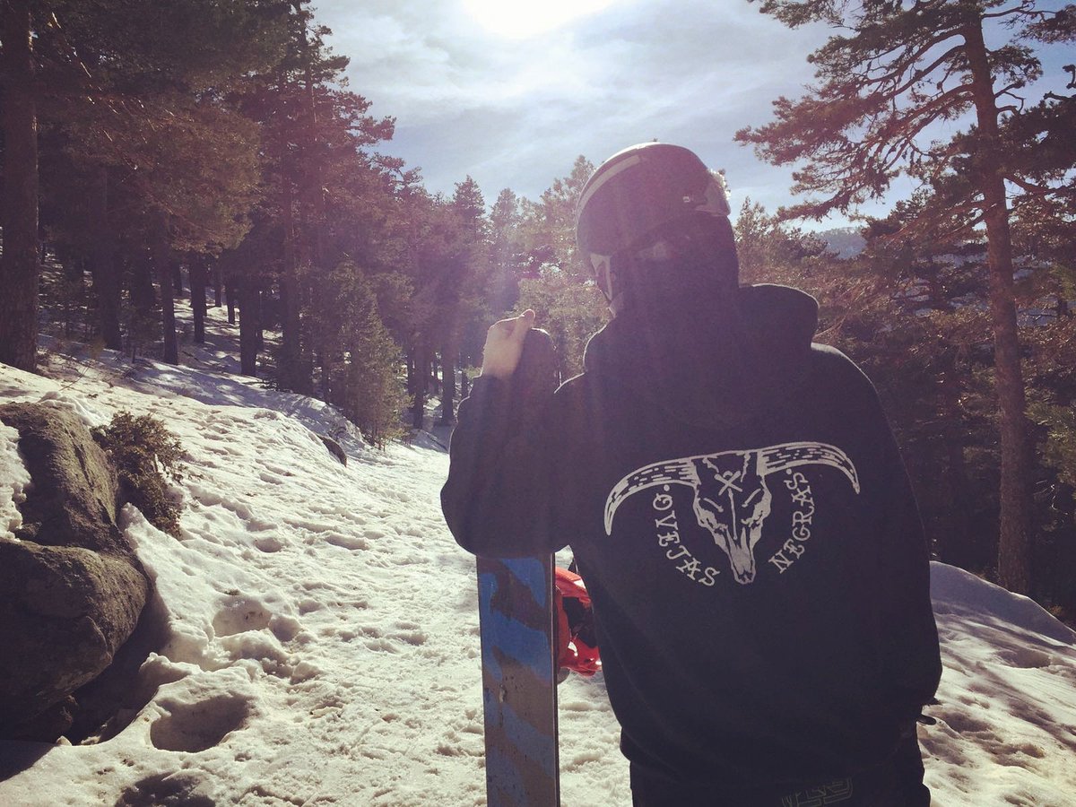 ovejasnegrasTV's tweet image. H I J O S
D E L
J I B B I N G
❄ ❄ ❄
.
#Jibbing #snow #snowboarding #snowboard #hijosdelJibbing #mountain #nieve