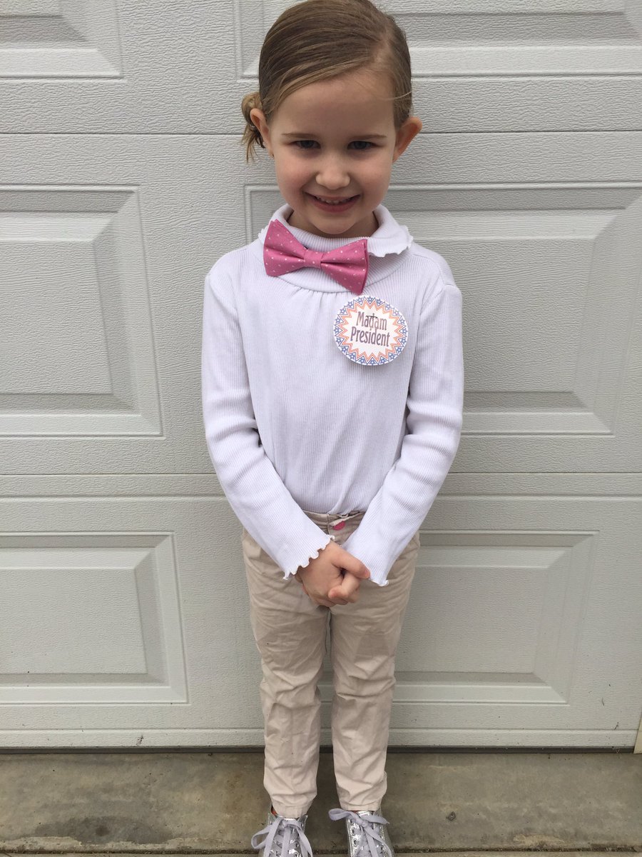 GordonLeAnn's tweet photo. Aniston as President for Career Day!
@realDonaldTrump https://t.co/zgmwAfBI0a