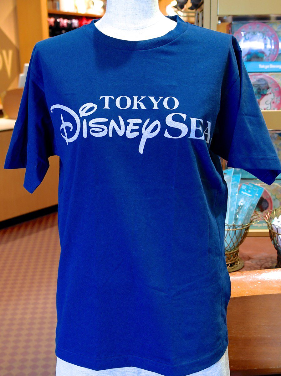 Mezzomikiのディズニーブログ シンプルな東京ディズニーランド 東京ディズニーシーロゴtシャツ本日発売 各1500円 詳しくは T Co Cdm0j7cu86 T Co I9ymrgzjhp Twitter