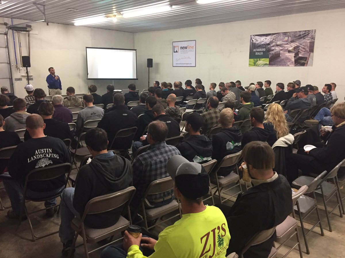 TechoKris's tweet image. Another awesome crowd at Sauders&apos;s Hardscape Supply Contractor Day!  Great seeing so many loyal @techobloc partners in one room.