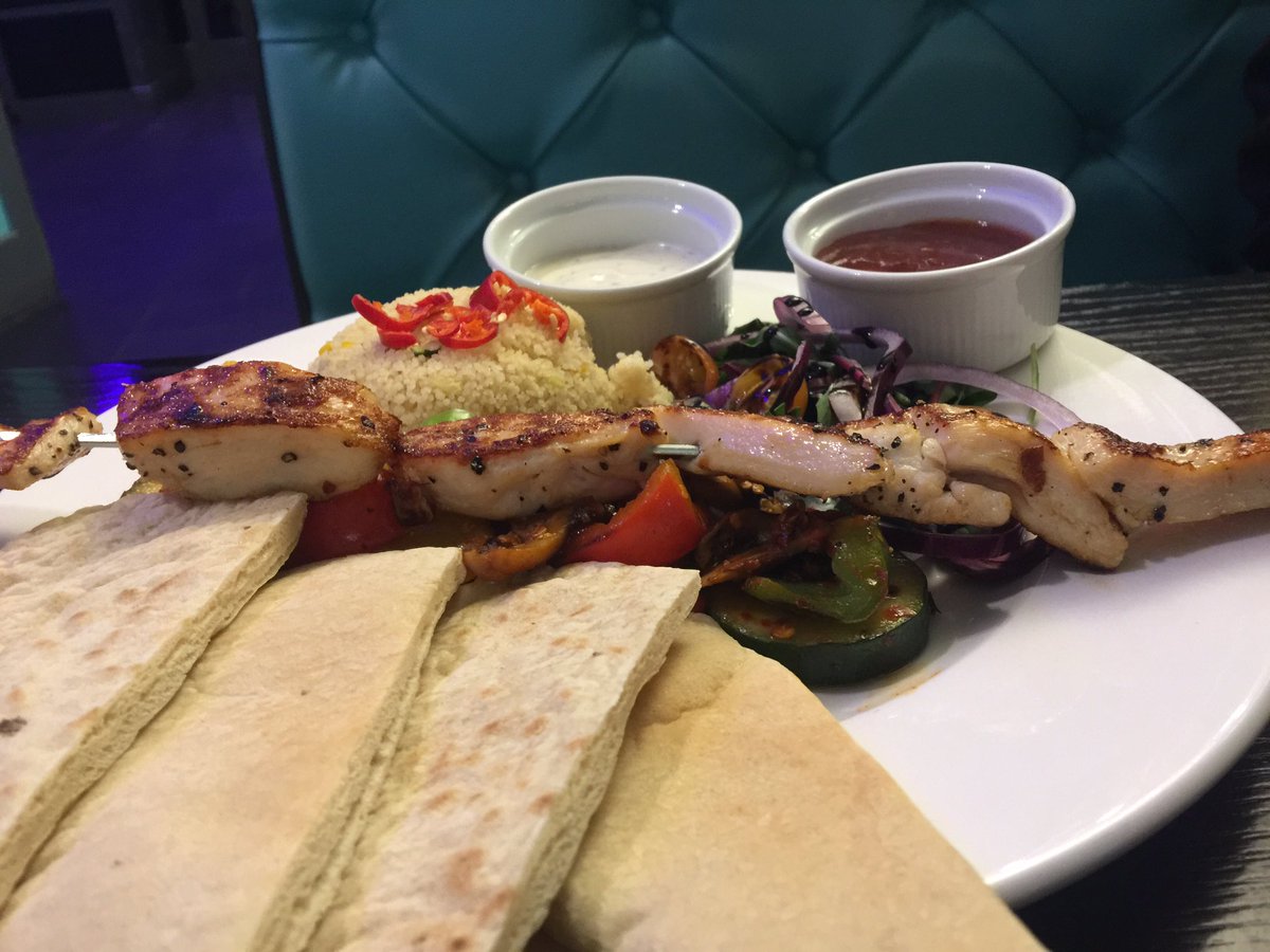 CafePurple321's tweet photo. Nice chicken skewer on special today https://t.co/XzaVInu3O2