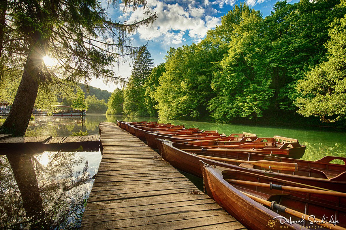 DebSandidge's tweet image. Happy #WanderlustWednesday 🌞 One of my favorite places in #Croatia Plitviče Lakes National Park #travelphotography #wanderlust #waterfalls