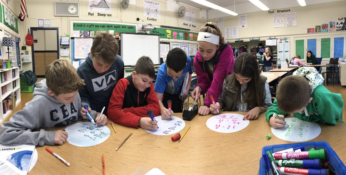 miss_files's tweet photo. Working hard in our small group to solve some problems! #welovemath #addingmixednumbers #fifthgraderocks https://t.co/OFbPUZG6Oq