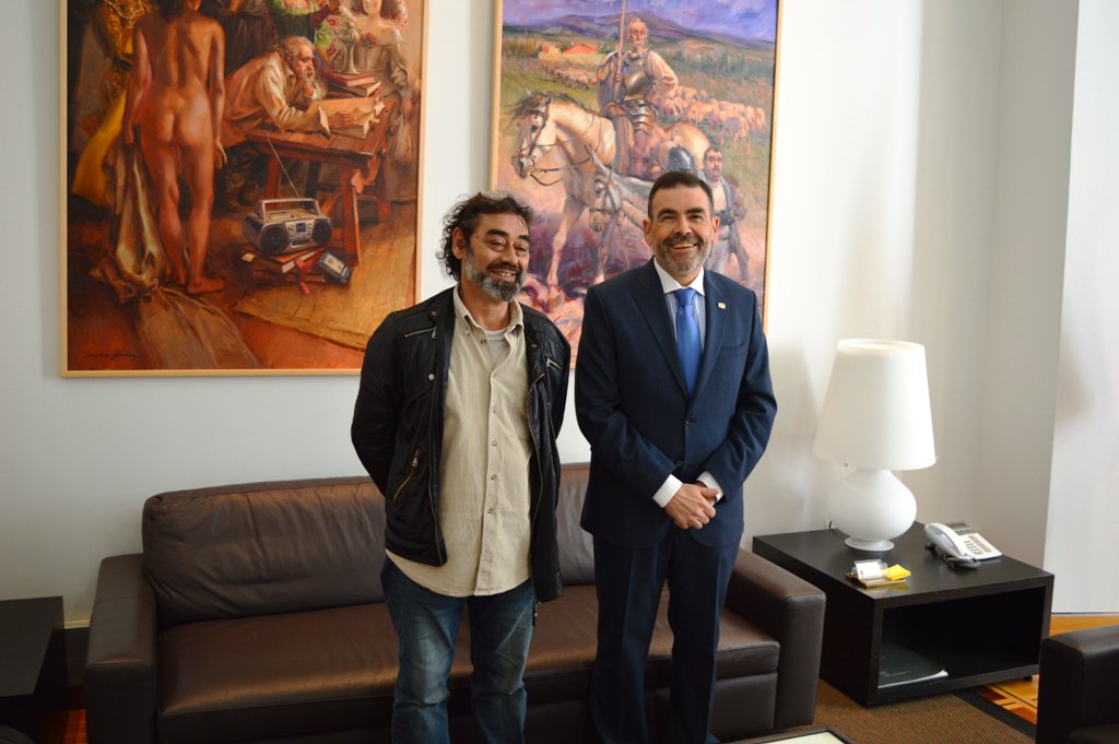 .<a href="/pepelopezct/">José López Martínez</a> y Enrique Escudero tratan los detalles de 2ªed. Festival Teatro Histórico de #Cartagena <a href="/CCDHCartagena/">CCDH</a> goo.gl/JNyf4B