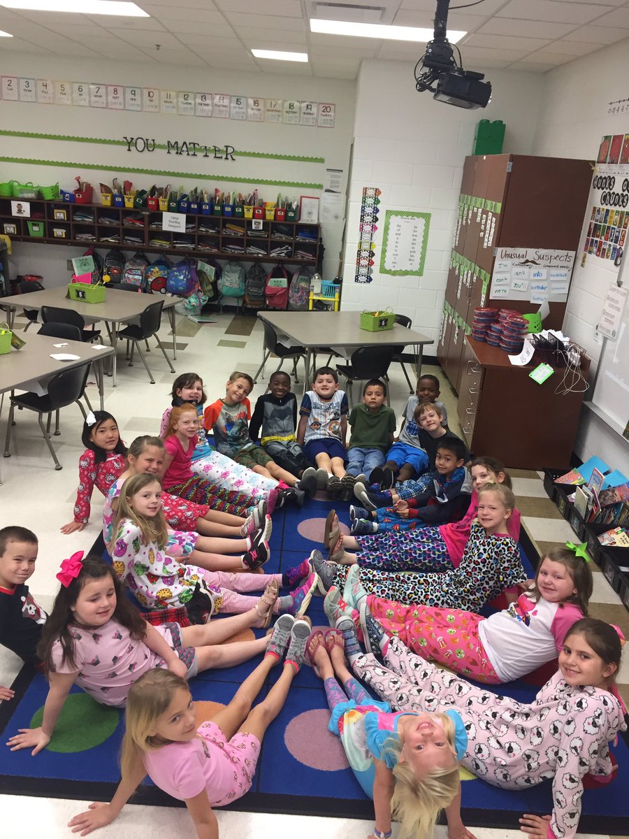 The campers are here and ready to read! #L1reads #oneRCE #CampReadALot #pjs #friends #stories