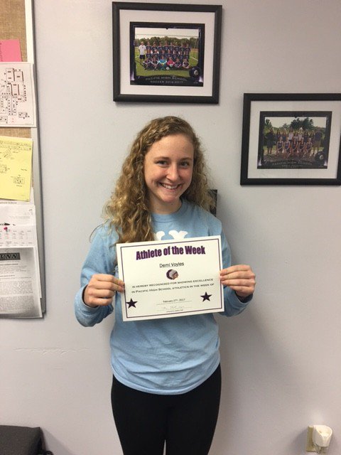 PHS_Athletics's tweet photo. New Story: Demi Voyles Athlete of the Week https://t.co/b9G0mxMZ3W https://t.co/frhrPysUGo