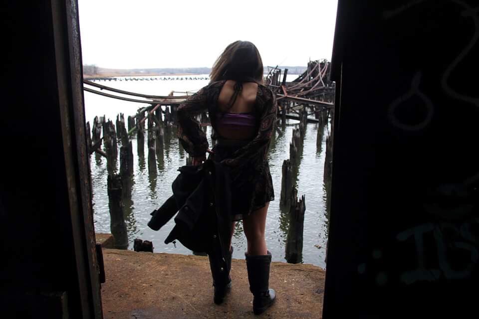 Tere_carr's tweet photo. CANDIDS!!! 😂❤❤ #Abandoned #PortReading #photoshoot 
https://t.co/Mql50nhslD https://t.co/ZDaIznDUjA