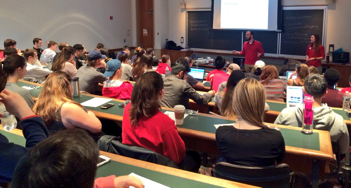 Kicking off @SmithOCS_Terps  🎯 Live Case Study. 8 classes, 480+ students, 2 days! #Tgtoncampus <a href="/CannataMike/">Mike Cannata</a> <a href="/NicoleEsterino/">Nicole Esterino</a> <a href="/lauram_phillips/">Laura Phillips</a>